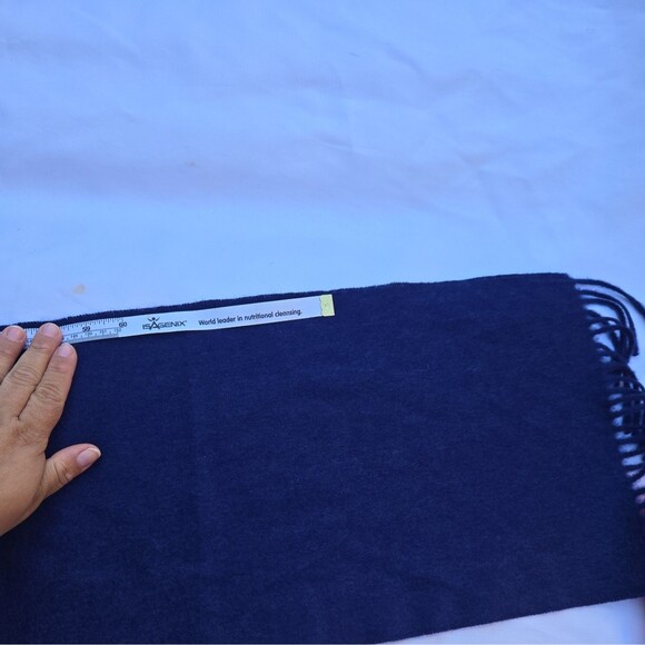 New Nordstrom Blue Scarf 100% Cashmere - Picture 7 of 7